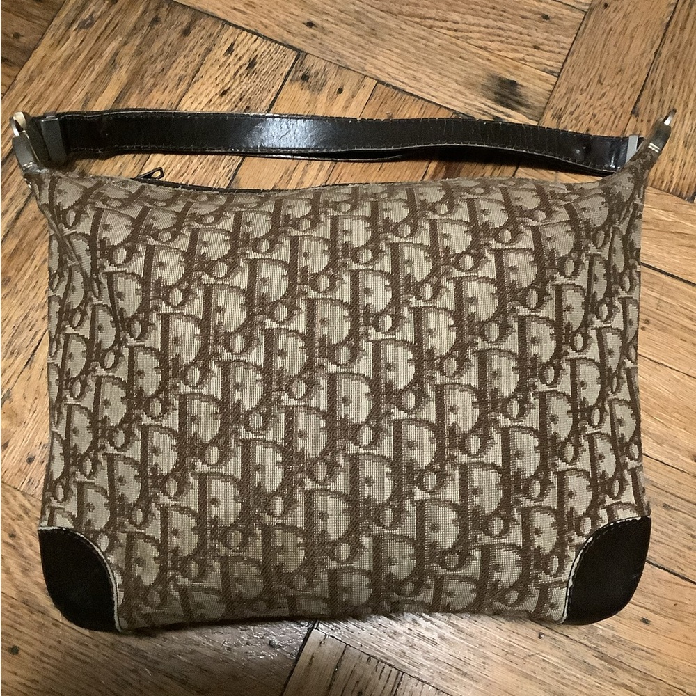Dior READ DESCRIPTION
